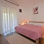 Irena Arvaj Апартаменты