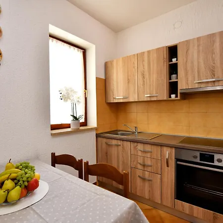 Apartman Irena Arvaj