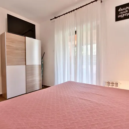 Apartman Irena Arvaj