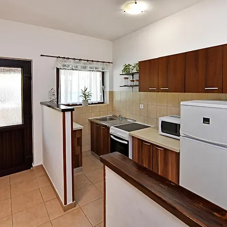 Apartman Irena Arvaj