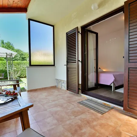 公寓 Irena Arvaj 波雷奇