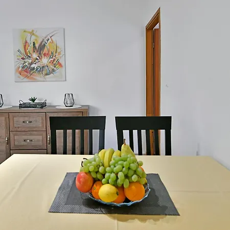 Irena Arvaj * Porec
