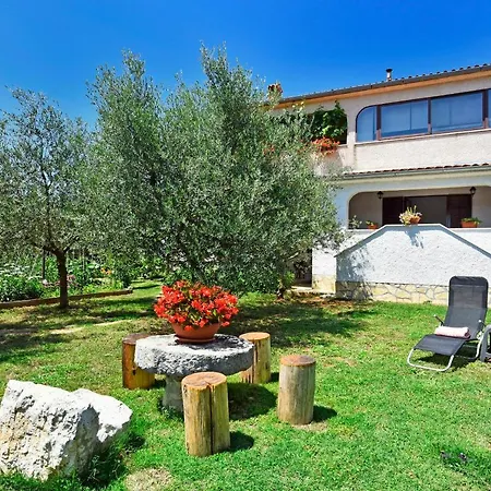 Appartement Irena Arvaj